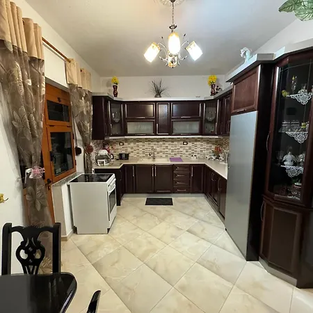 Villa 1